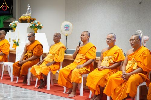 ภาพ No.61186:สามเณรออกบิณฑบาต และกิจกรรมอบรมสามเณร ในโครงการบรรพชาสามเณรฟื้นฟู พระพุทธศาสนาทั่วไทย ณ ศูนย์อบรมที่พักสงฆ์บ้านร่มเย็น จ.นราธิวาส วันที่ 2-15 เมษายน พ.ศ. 2567