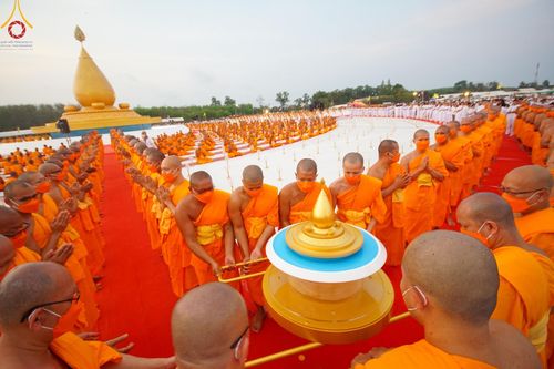 ภาพ No.129461:พิธีประดิษฐานพระบรมสารีริกธาตุ ณ มหารัตนะเจดีย์สิริปทุมสวรรค์ ศูนย์ปฏิบัติธรรมภาคใต้ อ.บางกล่ำ จ.สงขลา วันที่ 10 มีนาคม พ.ศ.2567