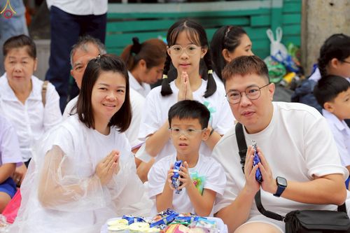 ภาพ No.245365:วันอาทิตย์ที่ 14 กันยายน พ.ศ. 2568 ตักบาตรพระ 555 รูป มหากุศล  น้อมถวายเป็นพุทธบูชา ณ หอนาฬิกาเบตง อ.เบตง จ.ยะลา