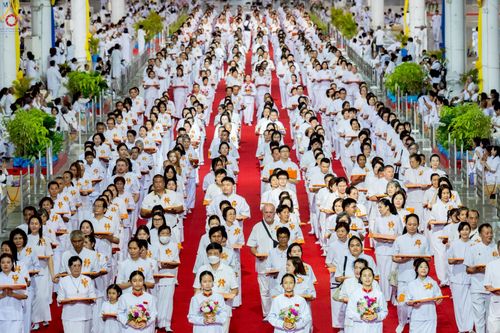 ภาพ No.251674:วันที่ 10 ตุลาคม พ.ศ. 2568 พิธีทอดผ้าป่าสมทบกฐินวัดพระธรรมกาย และสมทบกฐิน 30,000 กว่าวัดทั่วประเทศ ครั้งที่ 3 ณ สภาธรรมกายสากล วัดพระธรรมกาย