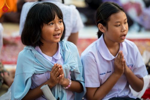 ภาพ No.107977:พิธีต้อนรับพระธรรมยาตรา ในโครงการธรรมยาตรากตัญญูบูชา มหาปูชนียาจารย์ พระมงคลเทพมุนี(สด จนฺทสโร) พระผู้ปราบมาร อนุสรณ์สถาน 7 แห่ง ปีที่ 12 วันที่ 7 มกราคม พ.ศ. 2567 ณ อนุสรณ์สถานคลองบางนางแท่น  อ.สามพราน จ.นครปฐม