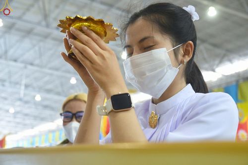 ภาพ No.77125:พิธีหล่อพระบรมพุทธเจ้า ในวันมาฆบูชา อาทิตย์ต้นเดือนที่ 6 มีนาคม พ.ศ. 2566 ณ วัดพระธรรมกาย จ.ปทุมธานี