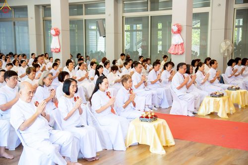 ภาพ No.249299:วันที่ 20 กันยายน พ.ศ. 2568 พิธีประดิษฐานรูปหล่อหลวงปู่วัดปากน้ำ ภาษีเจริญ ณ วิหารพระมงคลเทพมุนี (สด จนฺทสโร) ศูนย์ปฏิบัติธรรมภูเก็ต จ.ภูเก็ต