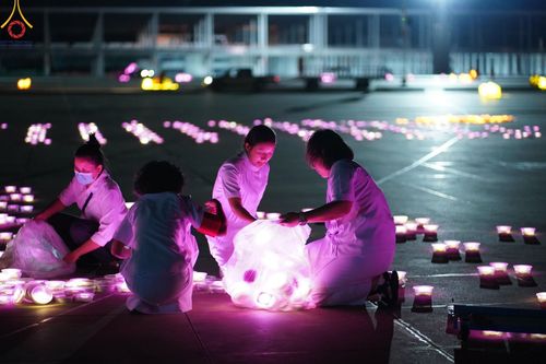 ภาพ No.150698:V.44 เพื่อพ่อ ภาพเตรียมงาน ปฎิบัติงาน ของเจ้าหน้าที่ อาสาสมัคร ทุกสถานะ เพื่อความสำเร็จ ในงานวันธรรมชัย วันอังคารที่ 27 สิงหาคม พ.ศ. 2567