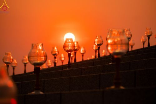 ภาพ No.122090:พิธีจุดประทีปถวายเป็นพุทธบูชา และบูชาธรรมมหาปูชนียาจารย์ พระมงคลเทพมุนี(สด จนฺทสโร) ในโครงการธรรมยาตรา กตัญญูบูชา มหาปูชนียาจารย์ พระมงคลเทพมุนี(สด จนฺทสโร) พระผู้ปราบมาร อนุสรณ์สถาน 7 แห่ง ปีที่ 12 วันที่ 31 มกราคม พ.ศ. 2567 ณ วัดพระธรรมกาย จ.ปทุมธานี