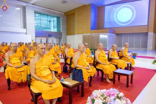 ภาพ No.150212:พิธีทอดผ้าป่าสมทบกฐินวัดพระธรรมกาย และสมทบกฐิน 30,000 วัดทั่วไทย ครั้งที่ 1 เนื่องในวันธรรมชัย 27 สิงหาคม พ.ศ.2567 ณ สภาธรรมกายสากล วัดพระธรรมกาย