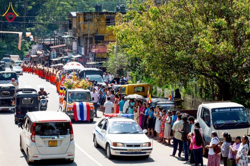 ภาพ No.226366:วันที่ 7-10 พฤษภาคม พ.ศ. 2568 โครงการเดินธรรมยาตรา สยาม-ลังกา ธรรมยาตรา ฉลองเทศกาลวิสาขบูชาแห่งชาติ ศรีลังกา บูชาธรรม 81 ปี หลวงพ่อธัมมชโย เมืองนูวราอิลิยา ประเทศศรีลังกา