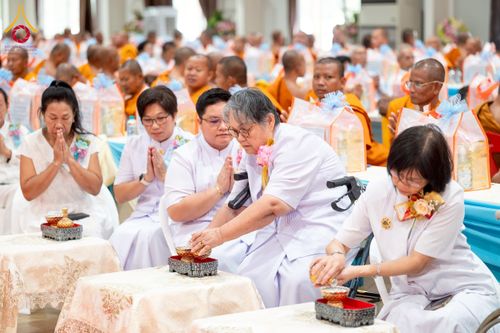 ภาพ No.238938:วันเสาร์ที่ 16 สิงหาคม พ.ศ. 2568 งานบุญประจำปี ครั้งที่ 20 พิธีทักษิณานุปทานแด่บรรพชน ตระกูลผ่องสวัสดิ์และหมู่ญาติที่ล่วงลับไปแล้ว ณ พระมหาเจดีย์ทัตตชีโว ศูนย์อบรมเยาวชนกาญจนบุรี