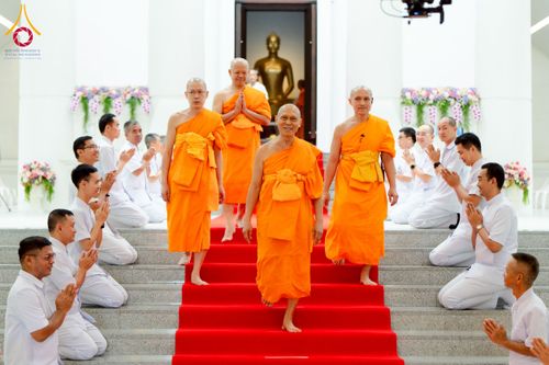 ภาพ No.223687:วันที่ 11 พฤษภาคม พ.ศ. 2568 พิธีบรรพชาของอุบาสก พิสิทธิ์ หมื่นแกล้ว  ณ วัดพระธรรมกาย