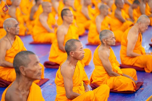 ภาพ No.315249:​วันอาทิตย์ที่ 22 มีนาคม พ.ศ.2569 สามเณรธรรมทายาทเนปาล 500 รูป ฟังธรรม สวดมนต์ ปฏิบัติธรรมร่วมกัน  ณ International Assembly and Meditation Hall Lumbini