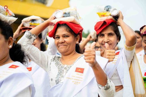 ภาพ No.347477:วันที่ 4 กันยายน พ.ศ. 2569 พิธีตักบาตรพระ โครงการบวชอุบาสก–อุบาสิกาแก้ว ณ วัดพุทธสันติวัน ธรรมชัย เมืองนาคปูร์ ประเทศอินเดีย