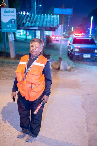 ภาพ No.301636:ภาพเบื้องหลังอาสาสมัครรวมใจ ชุดที่ 4 ในโครงการธรรมยาตรา กตัญญูบูชา มหาปูชนียาจารย์ พระมงคลเทพมุนี(สด จนฺทสโร) พระผู้ปราบมาร อนุสรณ์สถาน 7 แห่ง ปีที่ 14