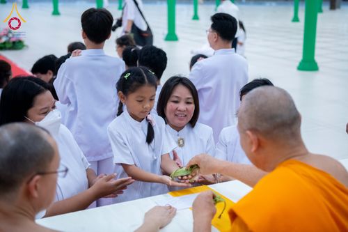 ภาพ No.309055:วันอาทิตย์ที่ 8 กุมภาพันธ์ พ.ศ. 2569  พิธีต้อนรับพระบัญชาสมเด็จพระสังฆราช แต่งตั้ง  “พระครูปลัดรัตนวีรวัฒน์” (รังสฤษดิ์ อิทฺธิจินฺตโก) เจ้าอาวาสวัดพระธรรมกาย ให้ดำรงตำแหน่ง “ที่ปรึกษาเจ้าคณะจังหวัดปทุมธานี”