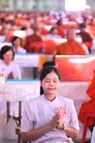 ภาพ No.324708:วันที่ 22 เมษายน พ.ศ.2569 (วันคุ้มครองโลก) บรรยากาศสาธุชน ในงานถวายมหาสังฆทาน 40,000 กว่าวัดทั่วประเทศ ณ ลานธรรม วัดพระธรรมกาย