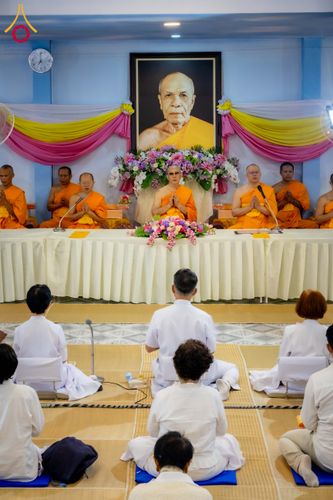 ภาพ No.295549:วันที่ 16 มกราคม พ.ศ. 2569 พิธีถวายภัตตาหารเป็นสังฆทาน แด่พระธรรมยาตรา ณ วัดโบสถ์บน ต.บางคูเวียง จ.นนทบุรี อนุสรณ์สถานลำดับที่ 4 สถานที่เกิดด้วยกายธรรม ในโครงการธรรมยาตรา กตัญญูบูชา มหาปูชนียาจารย์ พระมงคลเทพมุนี(สด จนฺทสโร) พระผู้ปราบมาร อนุสรณ์สถาน 7 แ