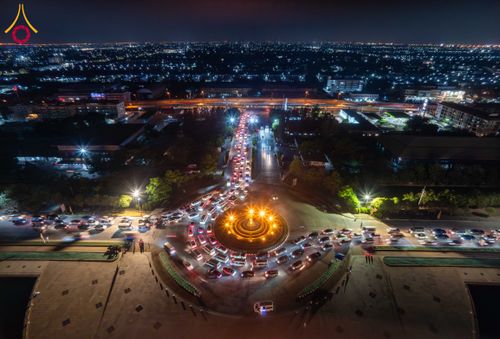 ภาพ No.324584:วันที่ 22 เมษายน พ.ศ.2569 (วันคุ้มครองโลก) บรรยากาศพระสังฆาธิการและสาธุชน การเดินทางกลับ งานถวายมหาสังฆทาน 40,000 กว่าวัดทั่วประเทศ วัดพระธรรมกาย