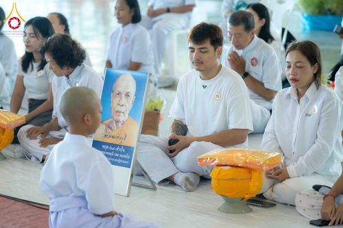 ภาพ No.319443:วันเสาร์ที่ 4 เมษายน พ.ศ.2569 พิธีขอขมา มอบผ้าไตร และถวายบาตรแด่นาคธรรมทายาท ในโครงการบรรพชาสามเณรฟื้นฟูพระพุทธศาสนาทั่วไทย โครงการหน่อแก้วเปรียญธรรม รุ่นที่ 14 โครงการสามเณรยุวธรรมทายาท รุ่นที่ 34 โครงการสามเณรมัชฌิมธรรมทายาท รุ่นที่ 30 ณ สภาธรรมกายสากล