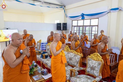 ภาพ No.137674:พิธีตักบาตร พิธีถวายสังฆทานแด่คณะสงฆ์ 323 วัด พิธีทำบุญอุทิศส่วนกุศลแด่ผู้วายชนม์ ในเหตุการณ์ความไม่สงบ 4 จังหวัดชายแดนภาคใต้ ปีที่ 20 ครั้งที่ 169 และพิธีมอบกองทุนหนุนแรงใจช่วยครูใต้ ปีที่ 17 ครั้งที่ 134 วันที่ 25 พฤษภาคม พ.ศ.2567 อ.ตากใบ จ.นราธิวาส