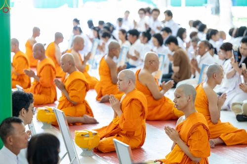 ภาพ No.335364:วันเสาร์ที่ 13 มิถุนายน พ.ศ.2569 พิธีขอบรรพชา , พิธีขอสรณคมน์และศีล , พิธีถวายบาตร , พิธีอุปสมบท โครงการอุปสมบทหมู่ผู้บริหาร รุ่นที่ 16 , โครงการอุปสมบทหมู่ธรรมทายาท  ระดับอุดมศึกษา รุ่นที่ 53 (ภาคฤดูฝน) ณ โบสถ์พระไตรปิฏก วัดพระธรรมกาย