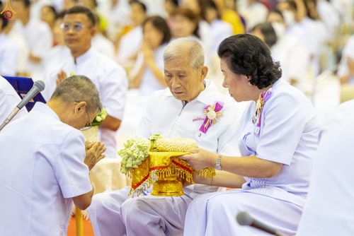 ภาพ No.327064:วันอาทิตย์ที่ 3 พฤษภาคม พ.ศ.2569 พิธีขอขมาอุบาสกบวชอุทิศชีวิต ณ ห้องแก้วสารพัดนึก 1 วัดพระธรรมกาย