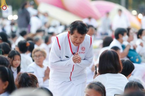 ภาพ No.203105:V.51 สารพัดV สารพัดดี ที่คลองบางนางแท่น ในโครงการธรรมยาตรา กตัญญูบูชา มหาปูชนียาจารย์ พระมงคลเทพมุนี(สด จนฺทสโร) พระผู้ปราบมาร อนุสรณ์สถาน 7 แห่ง ปีที่ 13 ระหว่างวันที่ 2-31 มกราคม พ.ศ. 2568