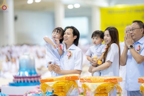 ภาพ No.154636:พิธีทอดผ้าป่าสมทบกฐินวัดพระธรรมกาย และสมทบกฐิน 30,000 วัดทั่วไทย ครั้งที่ 2 ณ สภาธรรมกายสากล วัดพระธรรมกาย วันอังคารที่ 17 กันยายน พ.ศ. 2567