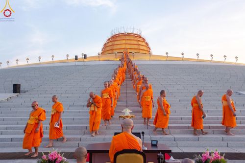 ภาพ No.194633:พิธีปฐมเริ่มสุวรรณรังสรรค์มหาธรรมกายเจดีย์ วันจันทร์ที่ 13 มกราคม พ.ศ. 2568 ณ มหาธรรมกายเจดีย์ วัดพระธรรมกาย จ.ปทุมธานี