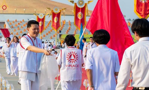 ภาพ No.125501:V.27 มาฆะ สาธุ  การรับบุญเตรียมงาน ปฎิบัติงาน เก็บงาน ของเจ้าหน้าที่หน่วยงานต่างๆ เพื่อวันมาฆบูชา วันเสาร์ที่ 24 กุมภาพันธ์  พ.ศ. 2567 ณ วัดพระธรรมกาย จ.ปทุมธานี