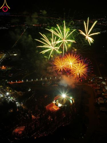 ภาพ No.107254:พิธีจุดประทีปถวายเป็นพุทธบูชา และบูชาธรรมมหาปูชนียาจารย์ ในโครงการธรรมยาตรากตัญญูบูชา มหาปูชนียาจารย์ พระมงคลเทพมุนี(สด จนฺทสโร) พระผู้ปราบมาร  อนุสรณ์สถาน 7 แห่ง ปีที่ 12  วันที่ 6 มกราคม พ.ศ. 2567 ณ อนุสรณ์สถานมหาวิหารพระมงคลเทพมุนี อ.สองพี่น้อง จ.สุพร