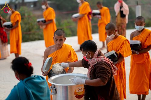 ภาพ No.131110:Photo Story ปฐมบรรพชาชาวพุทธมาร์มา Episode 4/5 วันที่ 13 กุมภาพันธ์พ.ศ. 2567 ณ วัดธัมจักร อรัญกุฏิ บังกลาเทศ