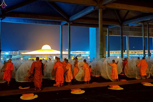 ภาพ No.225193:วันที่ 20 - 27 เมษายน พ.ศ. 2568 "ภาพแห่งความปลื้มที่ไม่มีวันจบ" คณะสงฆ์สามเณร เจ้าหน้าที่ และสาธุชน ร่วมแรงร่วมใจกันเตรียมงานและเก็บงาน เพื่อวันคุ้มครองโลก พิธีถวายมหาสังฆทานคณะสงฆ์ 40,000 กว่าวัดทั่วประเทศ