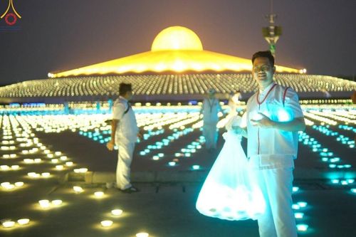 ภาพ No.58363:V.41 เทหมดใจ  ลุยต่อไป ร้อยซาวปี การเตรียมงาน การปฏิบัติงาน และการเก็บงาน ของเจ้าหน้าที่หน่วยงานต่างๆ เพื่อพิธีฉลองอายุวัฒนมงคล 80 ปี หลวงพ่อธัมมชโย และรับถวายมหาสังฆทาน 10,000 กว่าวัดทั่วประเทศ ในวันคุ้มครองโลก จันทร์ที่ 22 เมษายน พ.ศ. 2567