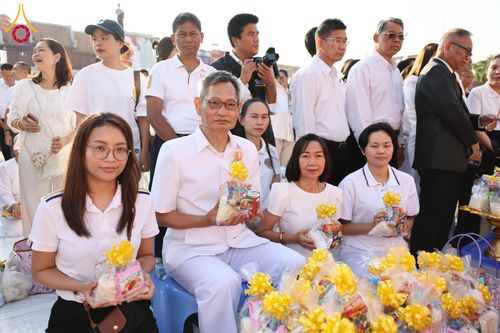 ภาพ No.312843:วันอาทิตย์ที่ 8 มีนาคม พ.ศ.2569 ทำบุญเมืองนครราชสีมา 558 ปี ตักบาตรพระ 10,000 รูป (ภาพชุดที่ 2)