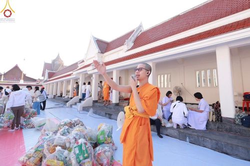 ภาพ No.205589:V.53 สารพัดV สารพัดดี ที่วัดโบสถ์บน ในโครงการธรรมยาตรา กตัญญูบูชา มหาปูชนียาจารย์ พระมงคลเทพมุนี(สด จนฺทสโร) พระผู้ปราบมาร อนุสรณ์สถาน 7 แห่ง ปีที่ 13 ระหว่างวันที่ 2-31 มกราคม พ.ศ. 2568