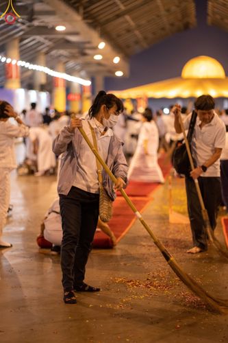 ภาพ No.121907:V.22 ต่อไป การเตรียมงาน เก็บงาน การรับบุญของเจ้าหน้าที่หน่วยงานต่างๆ เพื่อโครงการธรรมยาตรา กตัญญูบูชา มหาปูชนียาจารย์ พระมงคลเทพมุนี (สด จนฺทสโร) พระผู้ปราบมาร อนุสรณ์สถาน 7 แห่ง ปีที่ 12 ระหว่างวันที่ 2 - 31 มกราคม พ.ศ.2567