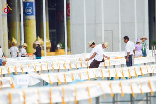 ภาพ No.217873:วันที่ 10-14 เมษายน พ.ศ. 2568 เจ้าหน้าที่อาสาสมัคร เตรียมงานวันคุ้มครองโลก ชุดที่ 2 วัดพระธรรมกาย จ.ปทุมธานี