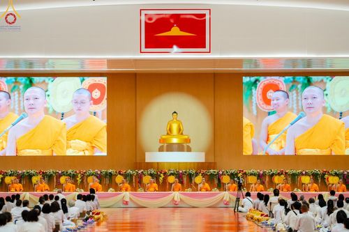 ภาพ No.153333:พิธีมุทิตาสักการะ พระภิกษุ-สามเณร ผู้สอบไล่ได้เปรียญธรรม ประโยค 1-2 ถึงประโยค ป.ธ.9 และบาลีศึกษา ประโยค1-2 ถึง บ.ศ.9 , พิธีมอบดวงแก้วสามเณรผู้ทรงบาลีไวยากรณ์ วัดพระธรรมกาย และ ศูนย์ส่งเสริมศีลธรรมในประเทศและต่างประเทศ วันอาทิตย์ที่ 8 กันยายน พ.ศ.2567