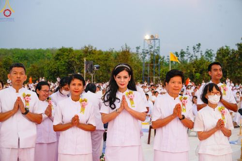 ภาพ No.129482:พิธีประดิษฐานพระบรมสารีริกธาตุ ณ มหารัตนะเจดีย์สิริปทุมสวรรค์ ศูนย์ปฏิบัติธรรมภาคใต้ อ.บางกล่ำ จ.สงขลา วันที่ 10 มีนาคม พ.ศ.2567