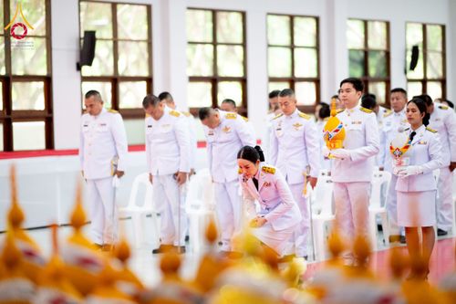 ภาพ No.227220:วันอังคารที่ 3 มิถุนายน พ.ศ. 2568 นายอำเภอคลองหลวง นำพสกนิกรรวมใจภักดิ์ สมเด็จพระนางเจ้าฯ พระบรมราชินี เนื่องในโอกาสวันเฉลิมพระชนมพรรษา ณ อาคารปลูกศรัทธา 2 วัดพระธรรมกาย อ.คลองหลวง จ.ปทุมธานี