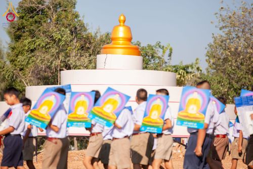 ภาพ No.282027:วันศุกร์ที่ 19 ธันวาคม พ.ศ. 2568 พิธีมอบโล่และใบประกาศเกียรติคุณ โครงการเจริญพระพุทธมนต์ธัมมจักกัปปวัตตนสูตร และวันรวมพลังเด็กดีV-Star ดาวแห่งความดี ผู้นำฟื้นฟูศีลธรรมโลกจังหวัดสระบุรี ณ ศูนย์ปฏิบัติธรรมสระบุรี