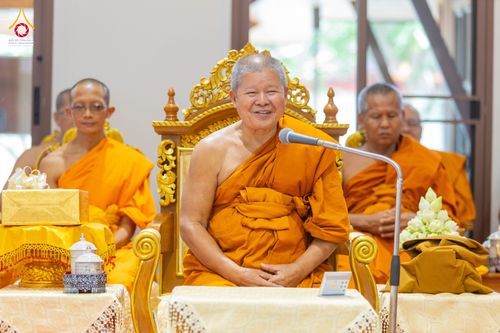 ภาพ No.336303:วันจันทร์ที่ 22 มิถุนายน พ.ศ.2569 พิธีอัญเชิญพระธรรมกาย และบรรจุพระบรมสารีริกธาตุ  ภายในเกศดอกบัวตูม องค์พระประธาน ณ อาคารสมปรารถนา วัดกลางธนรินทร์ ต.บ้านแป้ง อ.พรหมบุรี จ.สิงห์บุรี