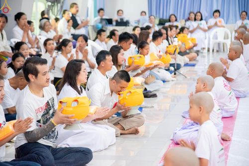 ภาพ No.320158:วันเสาร์ที่ 4 เมษายน 2569 พิธีตัดปอยผม ขอขมาผู้ปกครอง  มอบบาตร-ผ้าไตร และพิธีบรรพชาสามเณร 87 รูป  ณ ศูนย์ปฏิบัติธรรมระยอง(บ้านช่องลม)  ต.บางบุตร อ.บ้านค่าย จ.ระยอง