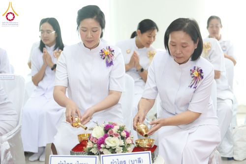 ภาพ No.290354:วันอังคารที่ 6 มกราคม พ.ศ. 2569 พิธีเจริญพุทธมนต์ ปฏิบัติธรรม มอบทุนการศึกษา ถวายสังฆทาน 142 วัด ณ ศูนย์ปฏิบัติธรรมพระมงคลเทพมุนี อ.สองพี่น้อง จ.สุพรรณบุรี