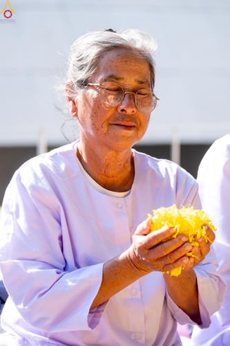 ภาพ No.292779:วันที่ 11 มกราคม พ.ศ. 2569 พิธีต้อนรับพระธรรมยาตรา ณ อนุสรณ์สถานลำดับที่ 3 สถานที่เกิดในเพศสมณะ วัดสองพี่น้อง อำเภอสองพี่น้อง จังหวัดสุพรรณบุรี ในโครงการธรรมยาตรา กตัญญูบูชา มหาปูชนียาจารย์ พระมงคลเทพมุนี(สด จนฺทสโร) พระผู้ปราบมาร อนุสรณ์สถาน 7 แห่ง ปีที