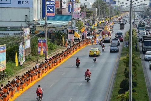 ภาพ No.10068:ประมวลภาพธุดงค์ธรรมชัย ปีที่ 3 วันที่ 13 มกราคม พ.ศ.2557
