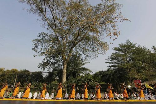 ภาพ No.10374:ประมวลภาพธุดงค์ธรรมชัย ปีที่ 3 วันที่ 19 มกราคม พ.ศ.2557