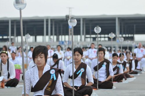 ภาพ No.10781:ประมวลภาพวันมาฆบูชา ประจำปี พ.ศ.2557 ณ วัดพระธรรมกาย