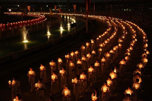 ภาพ No.10792:ประมวลภาพวันมาฆบูชา ประจำปี พ.ศ.2557 ณ วัดพระธรรมกาย