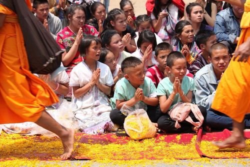 ภาพ No.11006:ประมวลภาพธุดงค์อัญเชิญพระบรมธาตุใจกลางเมืองเชียงใหม่