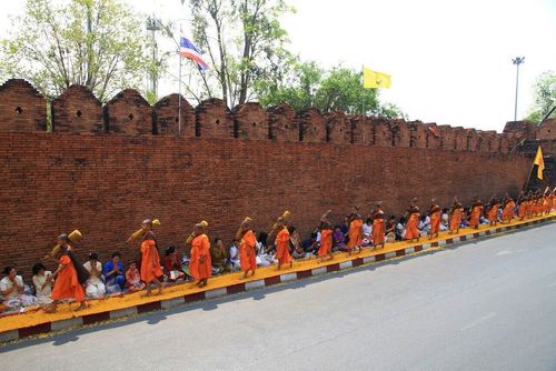 ภาพ No.11011:ประมวลภาพธุดงค์อัญเชิญพระบรมธาตุใจกลางเมืองเชียงใหม่